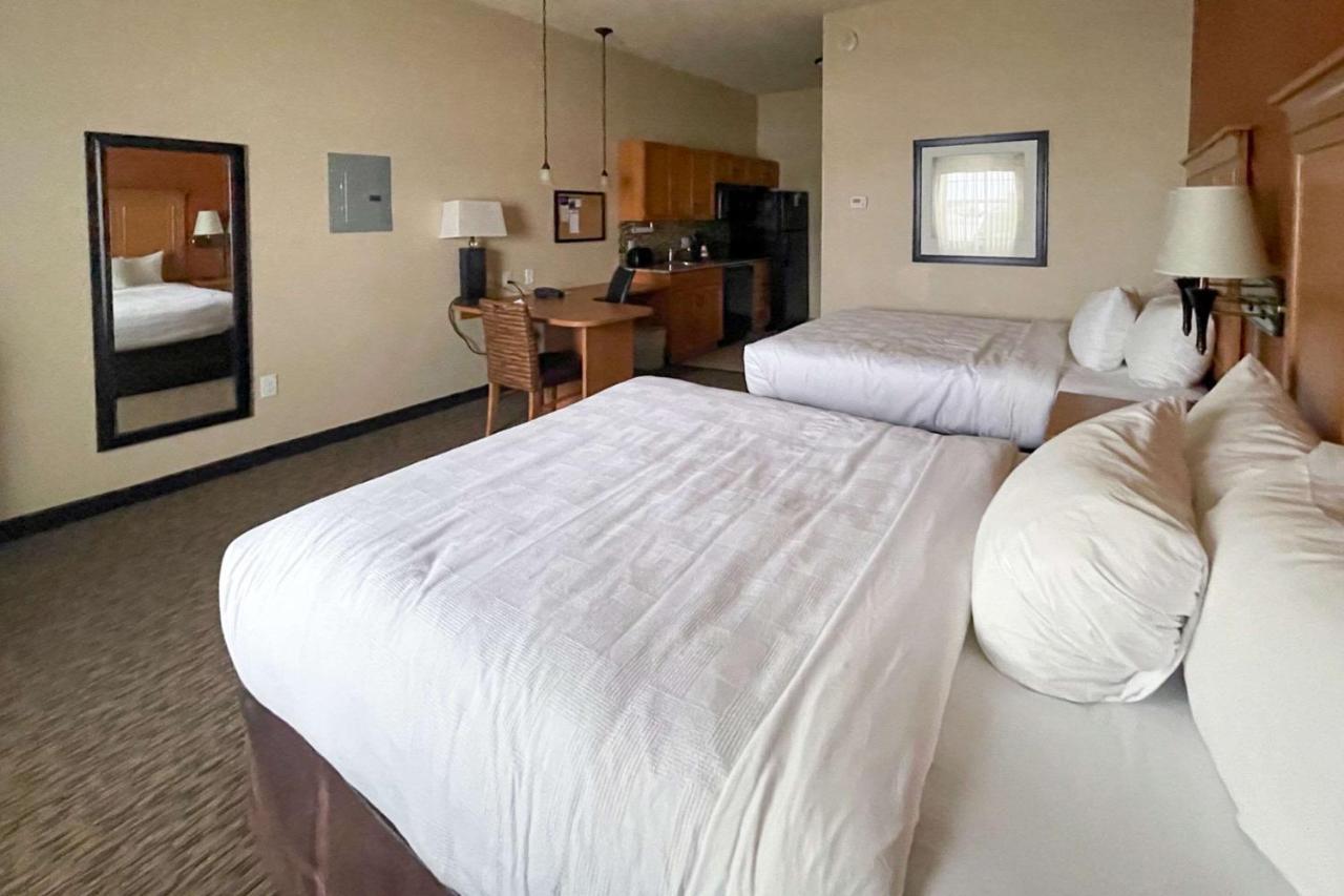 Mainstay Suites Sidney - Medical Center Buitenkant foto