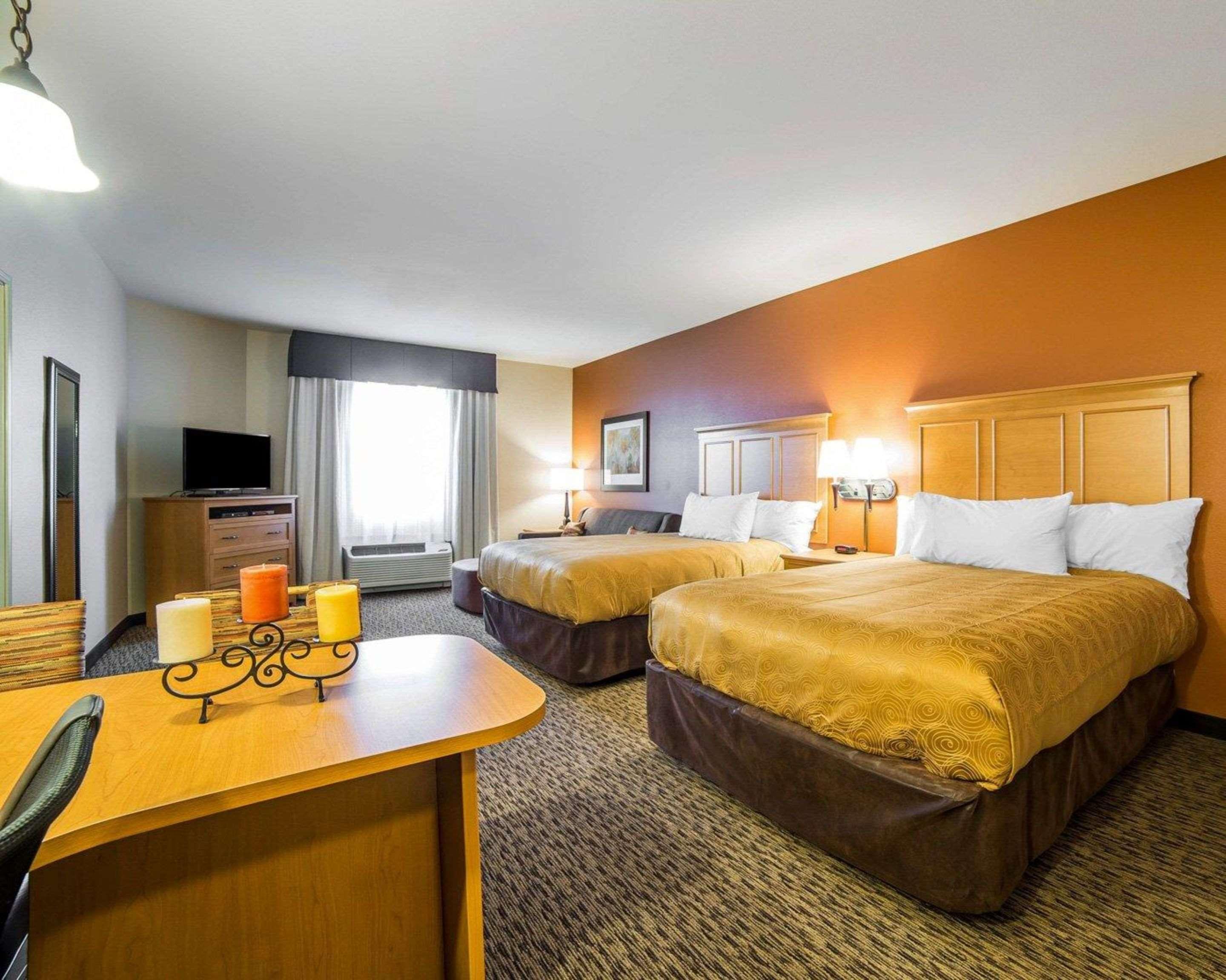 Mainstay Suites Sidney - Medical Center Buitenkant foto