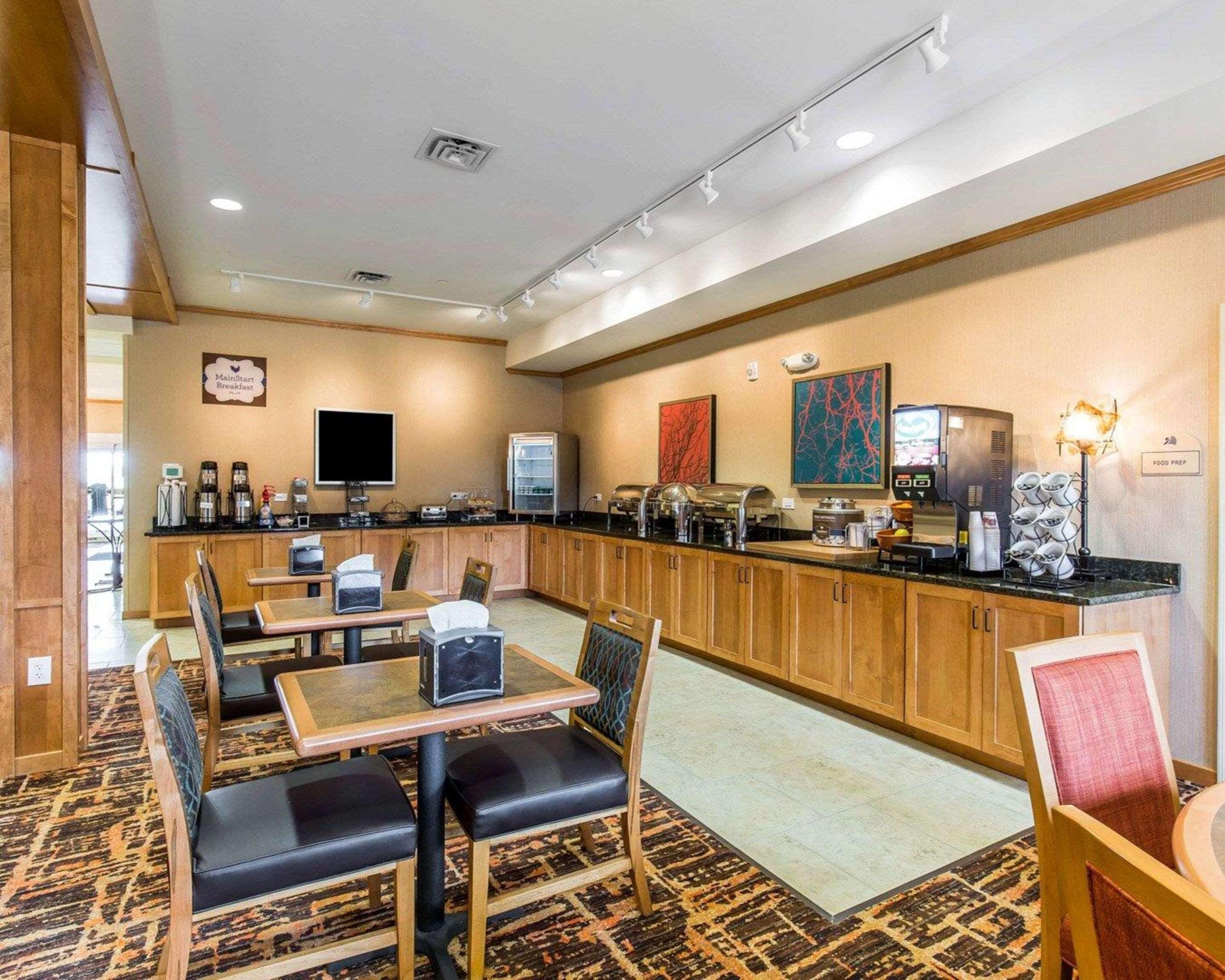 Mainstay Suites Sidney - Medical Center Buitenkant foto