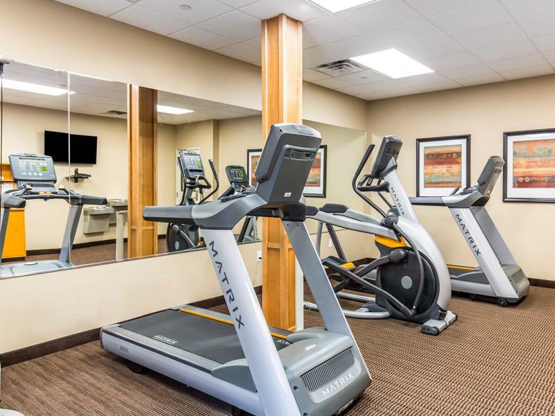 Mainstay Suites Sidney - Medical Center Buitenkant foto